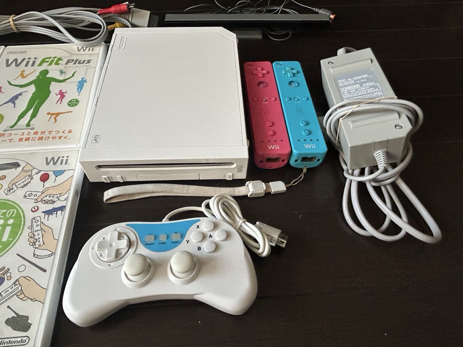 Nintendo Wii White Console Bundle 2 Wii Pink Blue Answers Classic Mario 6 Games