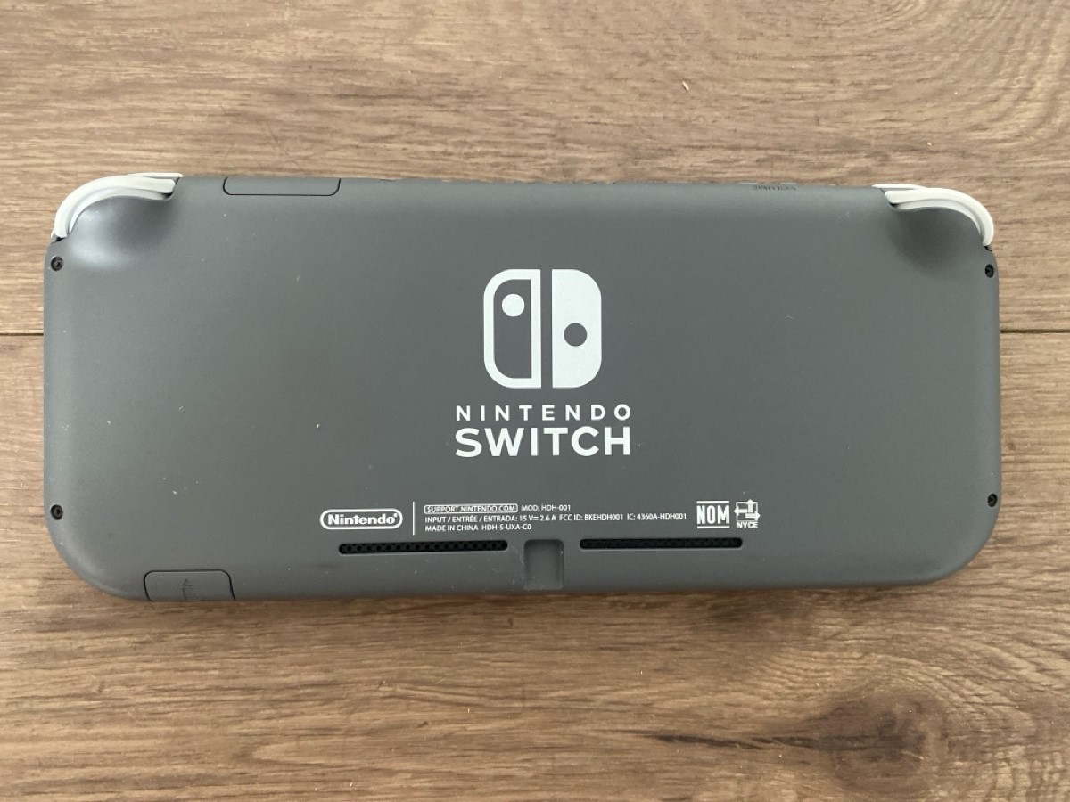 NINTENDO SWITCH LITE HANDHELD GAME CONSOLE – HDH-001 GRAY NO CHARGER (WCP038604)
