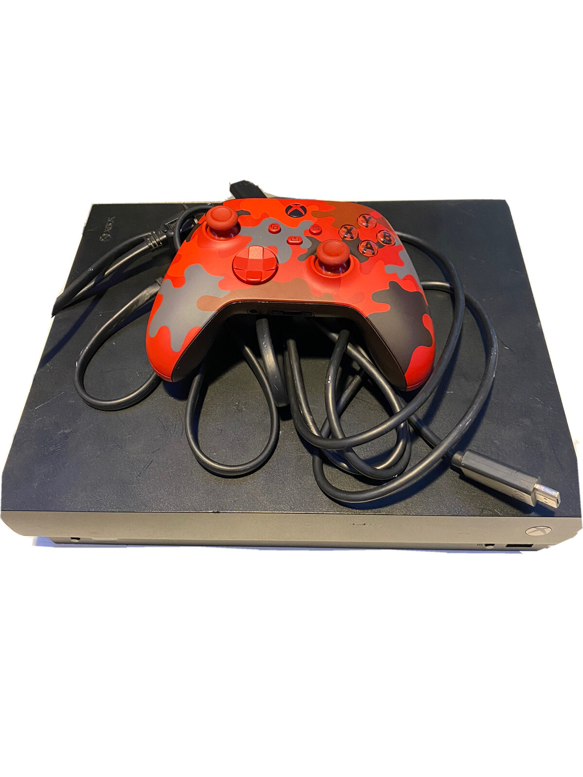 Xbox one x 1tb console + Red Camo Controller + Bo2/infinite Warfare Discs