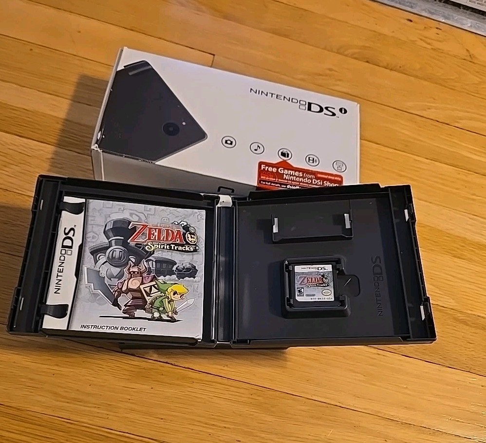 Nintendo DSi Black Handheld System Zelda Lego Plants Vs Zombies Games Cib Clean