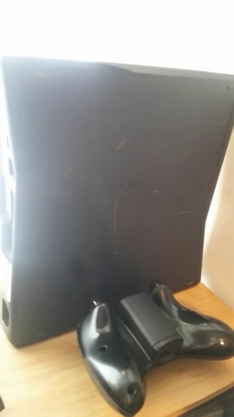 Xbox 360 S Slim 4GB Black System Console, Microsoft Controller, Cables