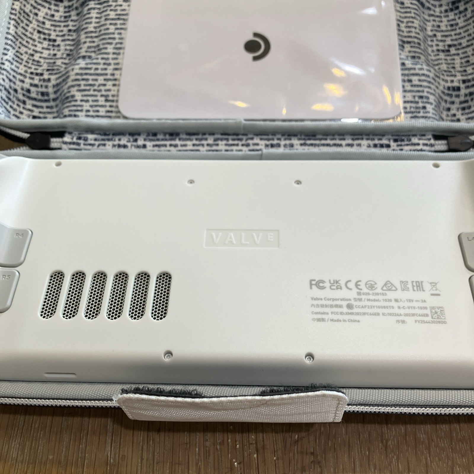 Valve Steam Deck OLED 1TB White Limited Edition + “Dock + US Wall Charger”
