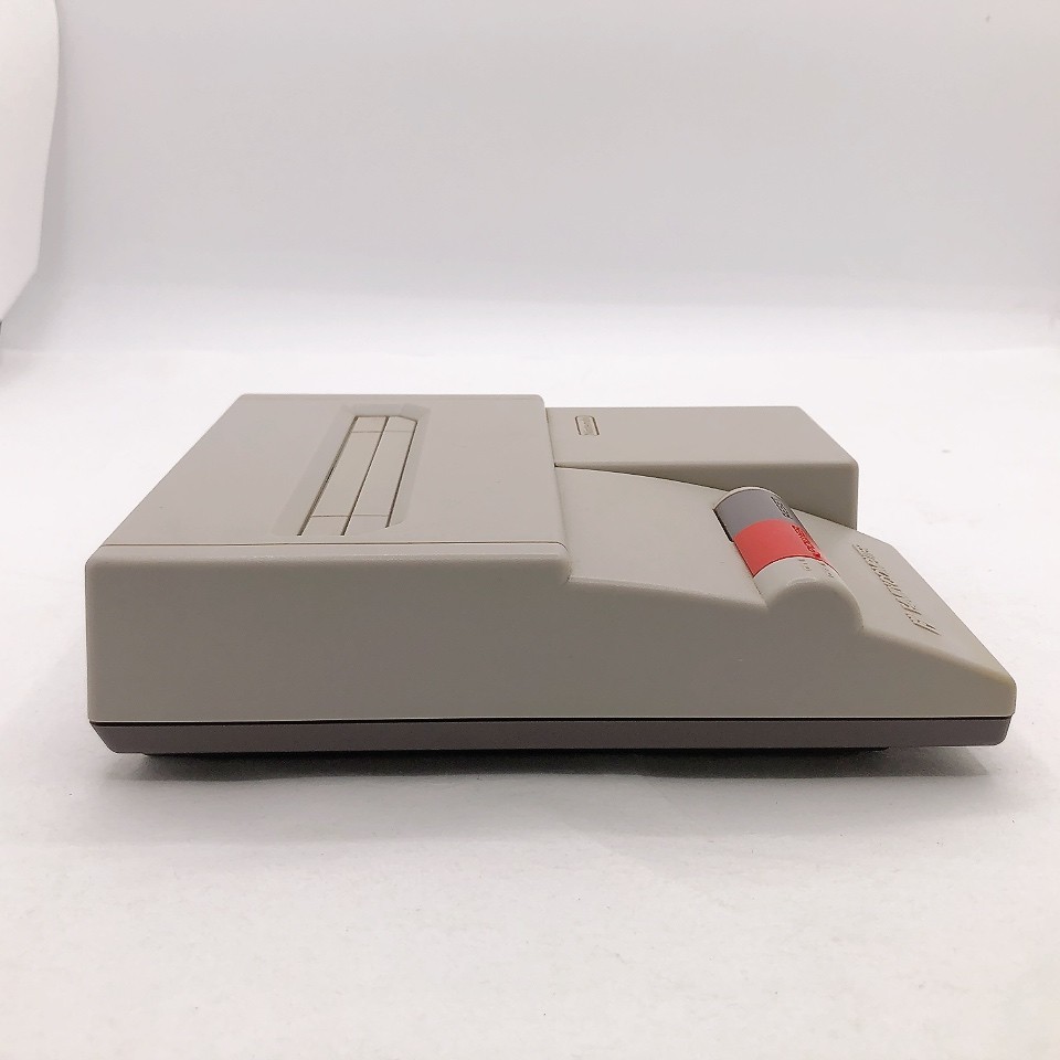 Nintendo New Famicom Console AV HVC-101 Controller Made in Japan NES Tested