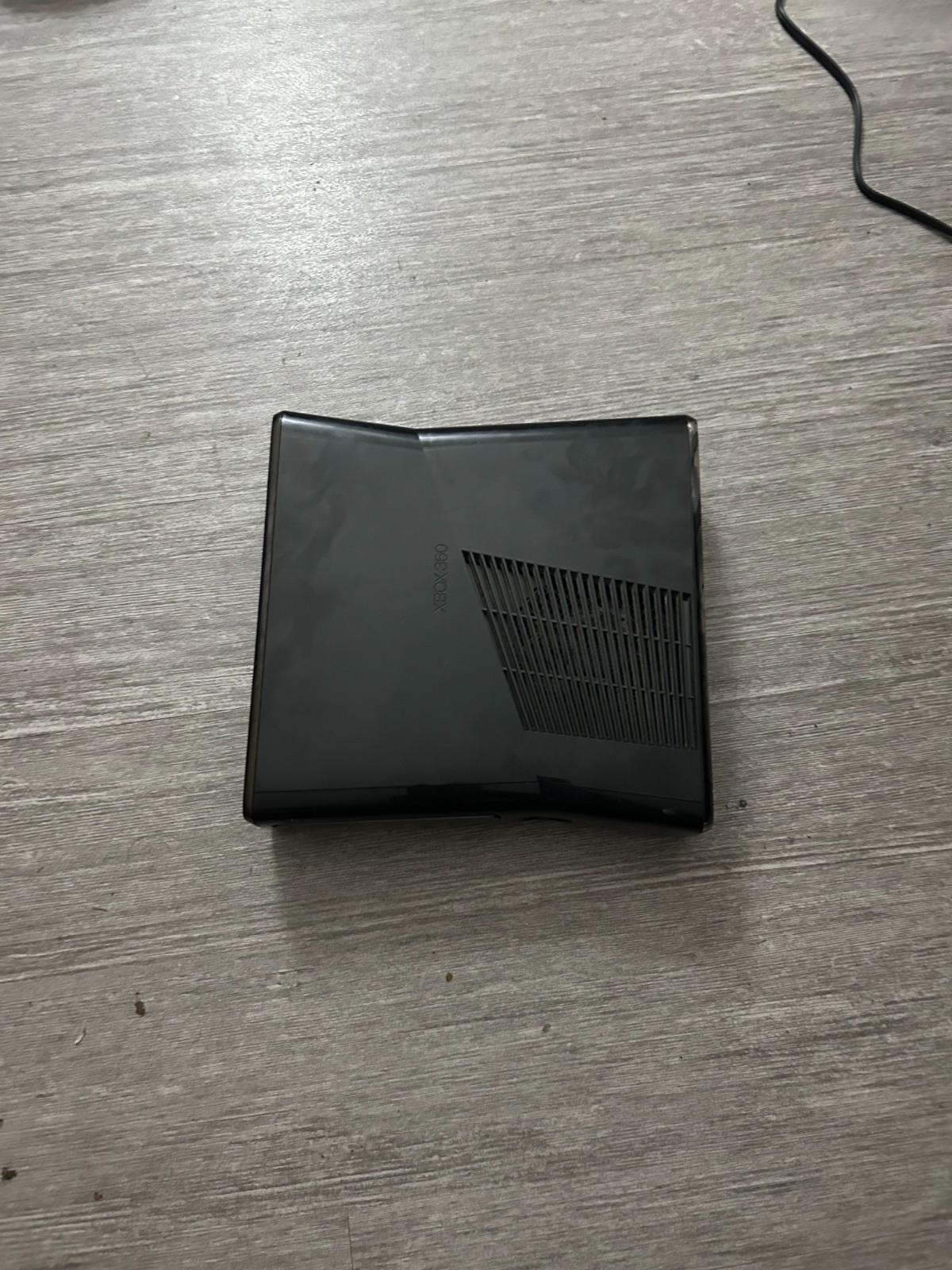 Microsoft Xbox 360 4GB Console – Black 00039)