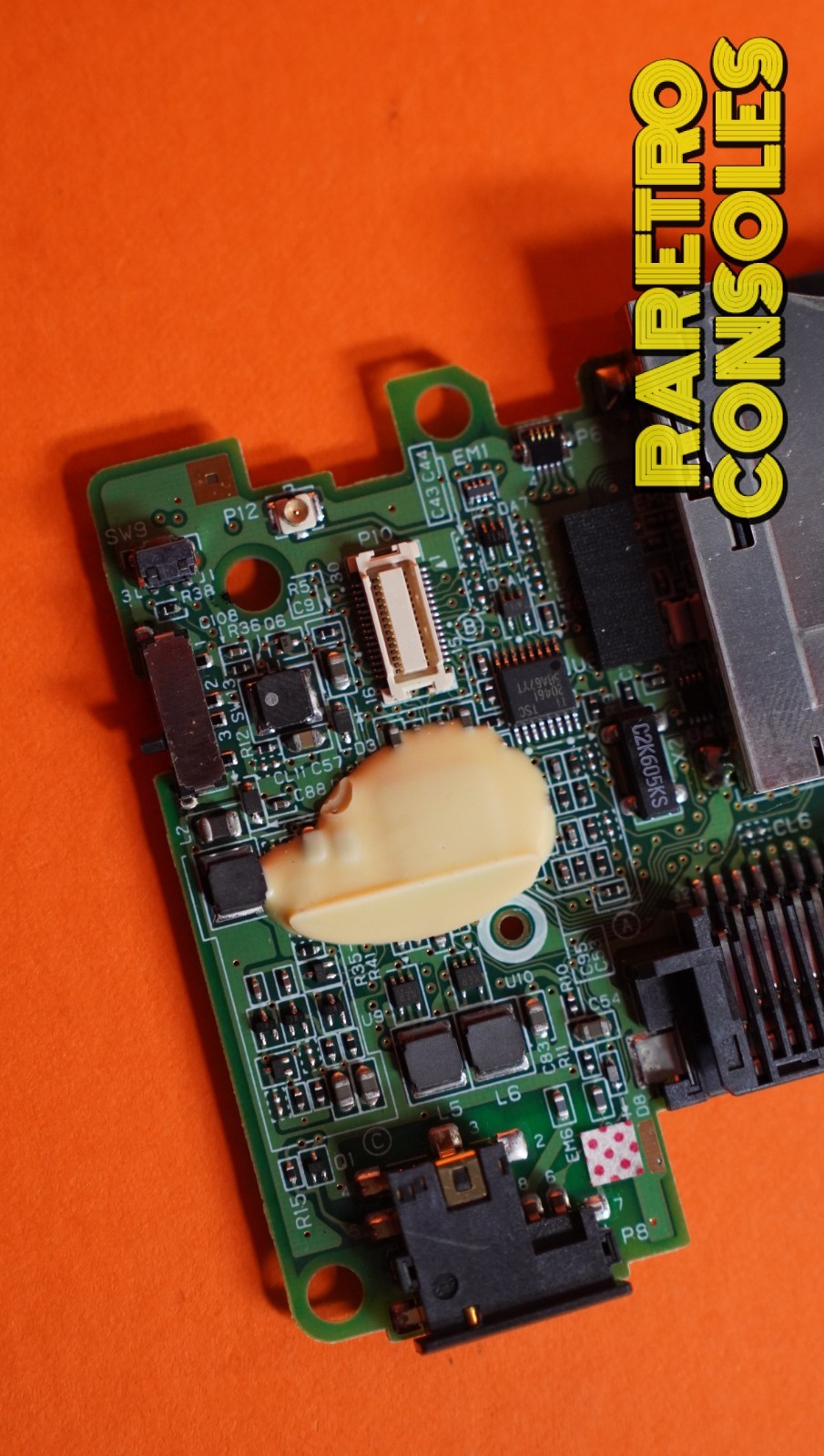 READ DESCRIPTION Authentic OEM Nintendo DS Lite Motherboard with Wi-Fi Chip