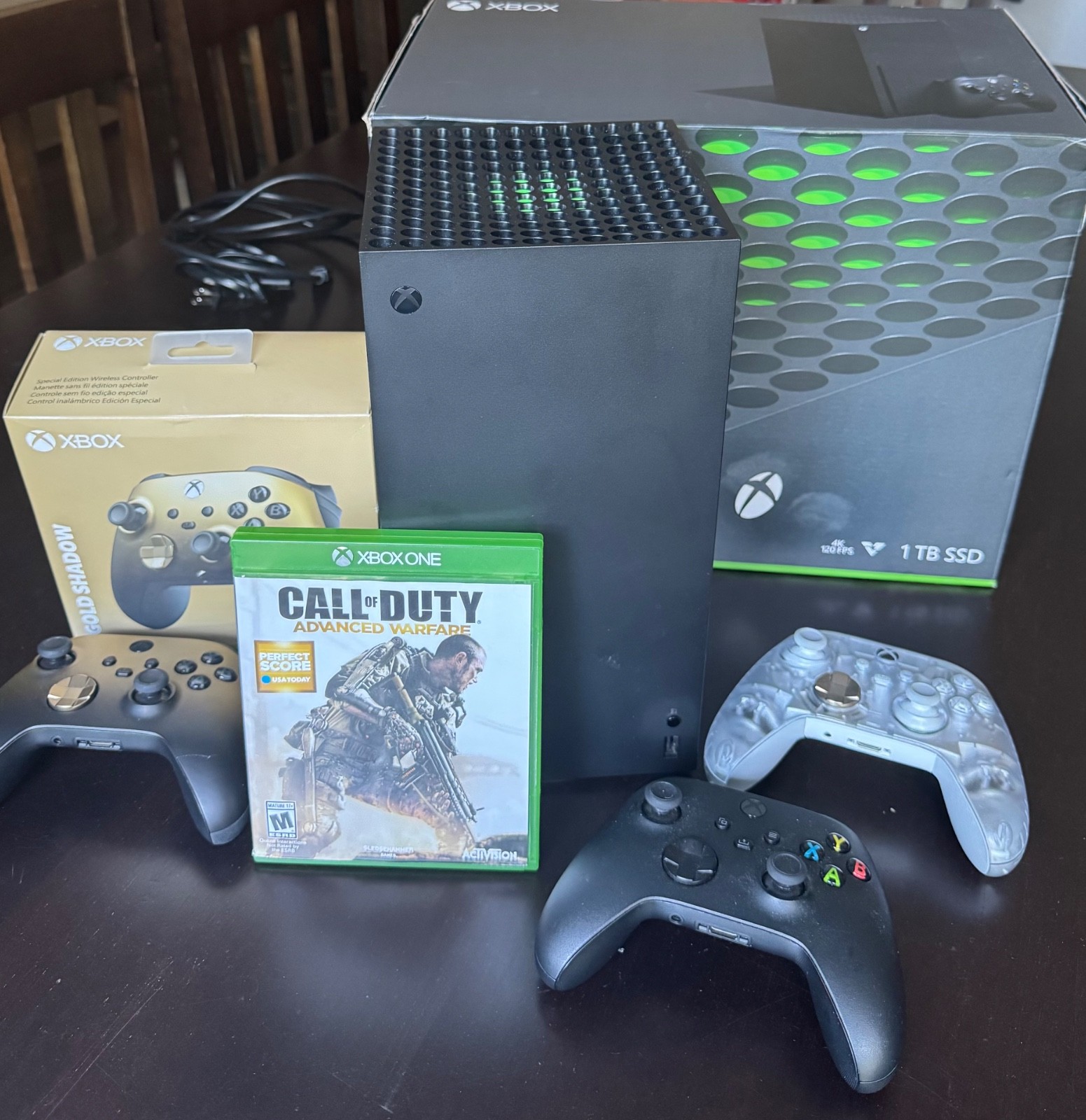 Microsoft Xbox Series X 1TB SSD Home Console – 3 controllers, Call of Duty game