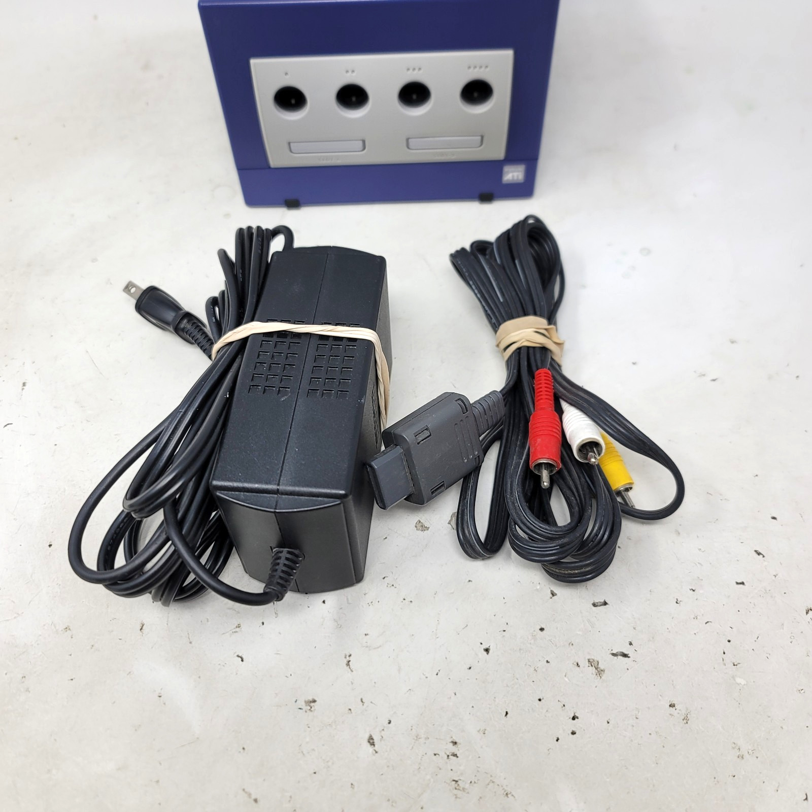 Nintendo GameCube DOL-001 Indigo DUAL REGION (NTSC/JPN) W/ Controller & Cords