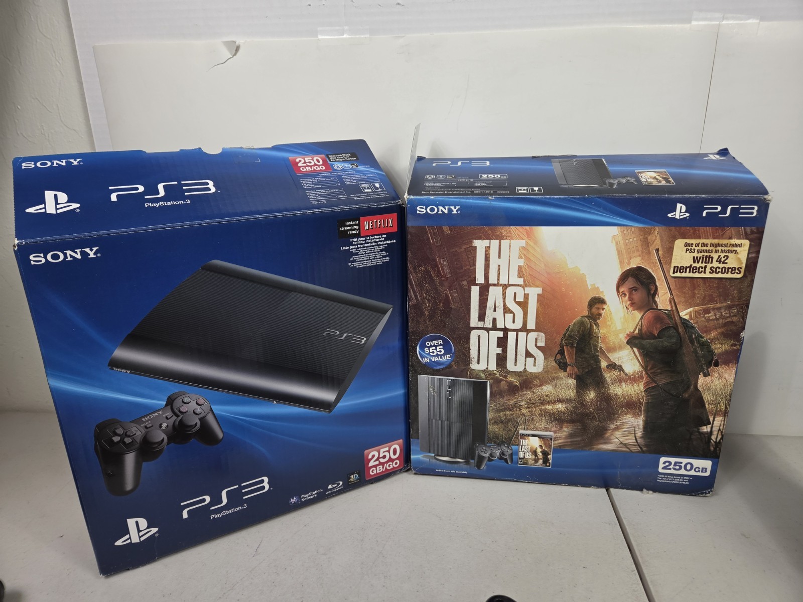 Sony PS3 Slim 250gb The Last Of Us Edition Console with Box + 2 Controllers