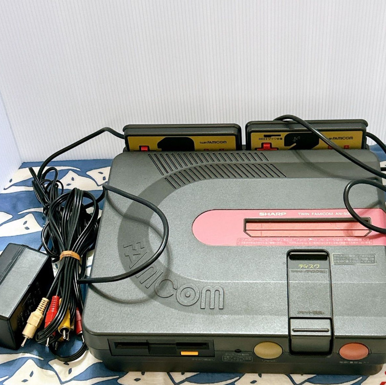 Sharp Twin Famicom console Black AN-500B Opertion Confirmed From Japan