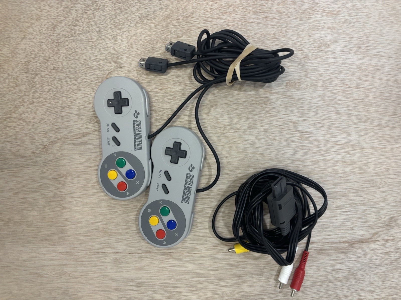 Nintendo Super NES Classic Edition Mini Console SNES w/ 2 Controllers & Cables