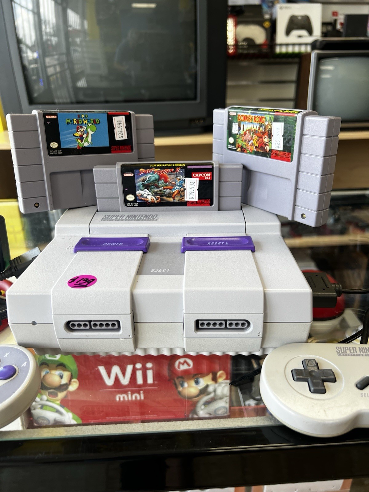 Super Nintendo SNES with 2 Controllers and Donkey Kong 2 Games Bundle