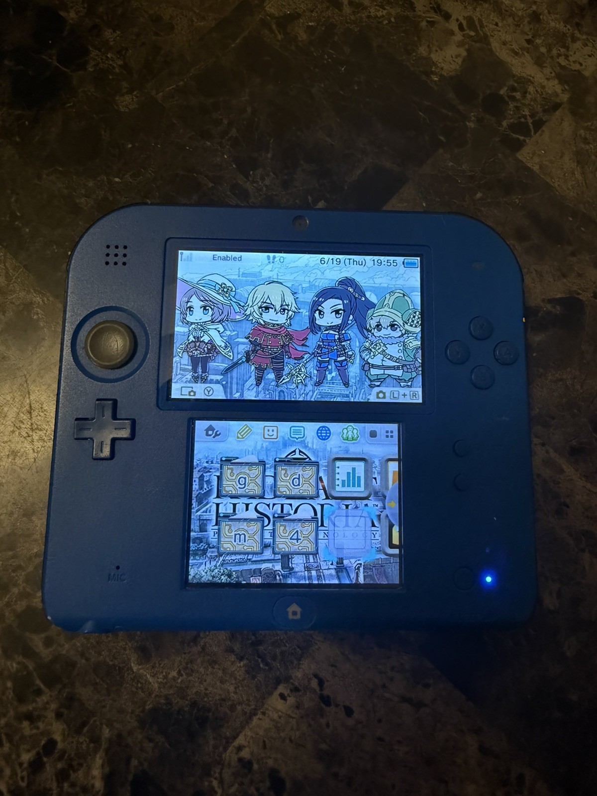 Nintendo 2DS Handheld Console WAP-002 W/ Charger