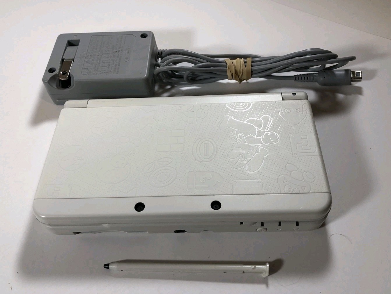 Nintendo New 3DS Super Mario Black Friday Limited Edition Console – White