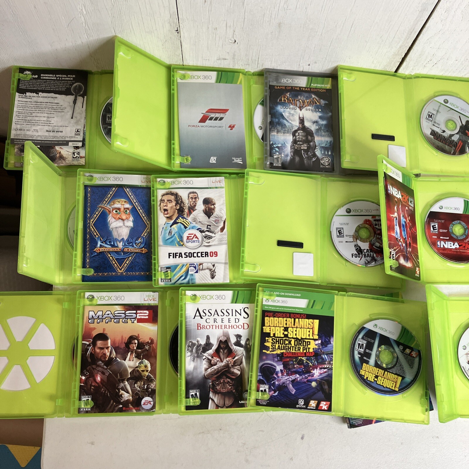 Microsoft Xbox 360 S 250GB 1439 Bundle 25 Games GTA IV HALO 3 MASS EFFECT DIABLO