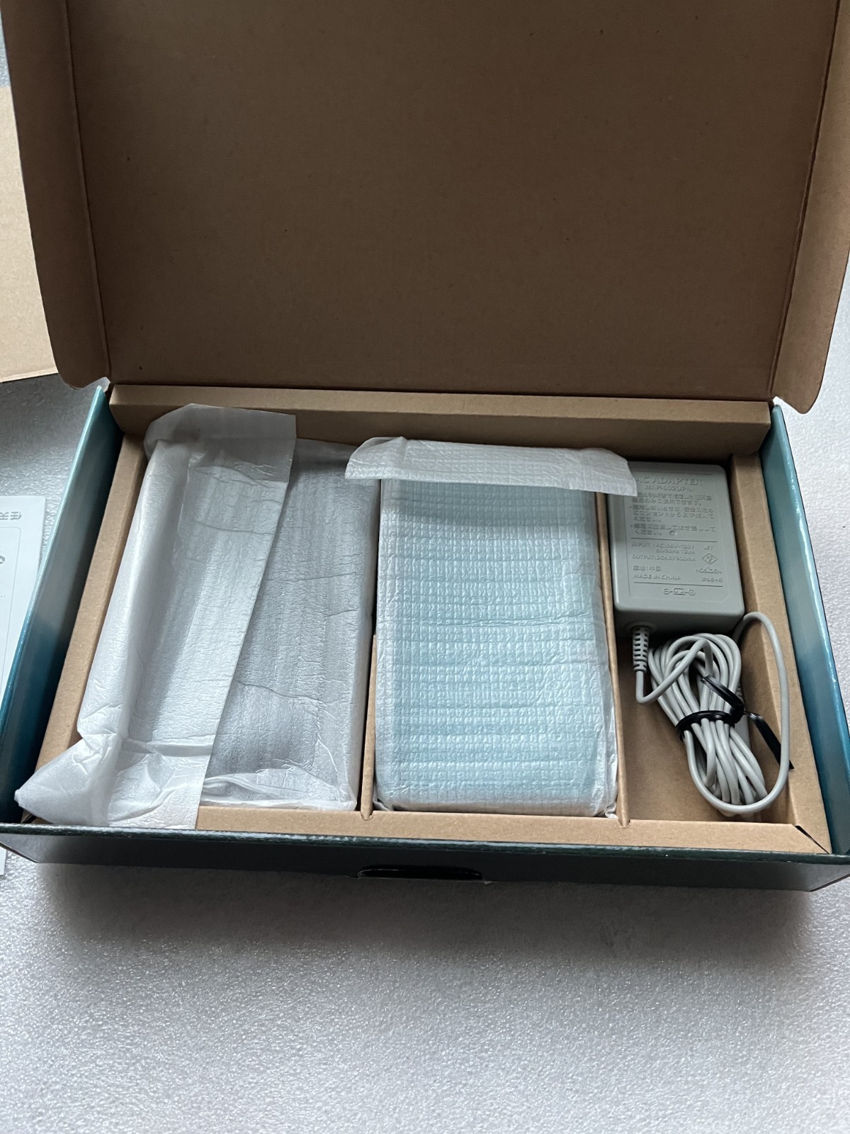 Nintendo 3DS Handheld System In Box Aqua Blue – excellent condition Japan