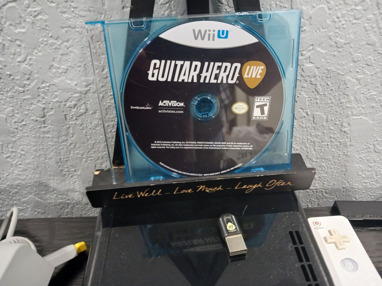 Nintendo Wii U 32GB Black – 3 OEM Pro Controllers, Mario Kart 8 & Minecraft