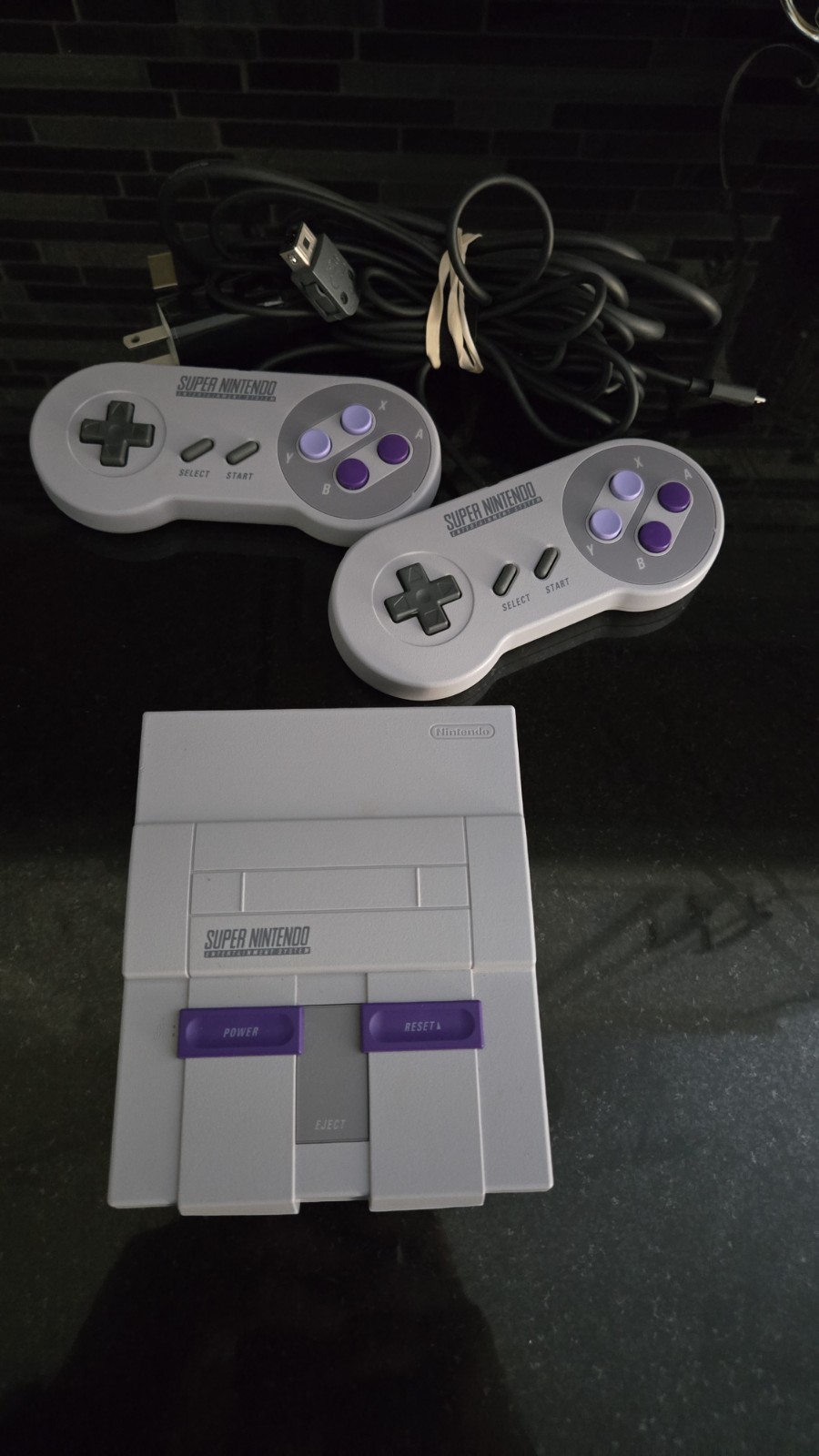 Super Nintendo NES Mini Classic Edition Control Deck CLV-201 w 2 Controllers