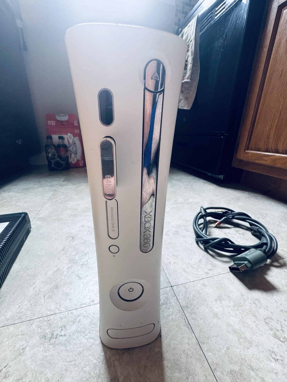 Microsoft Xbox 360 White Console HDMI 1080p NTSC-U/C 64MB w/ PSU AV Cable
