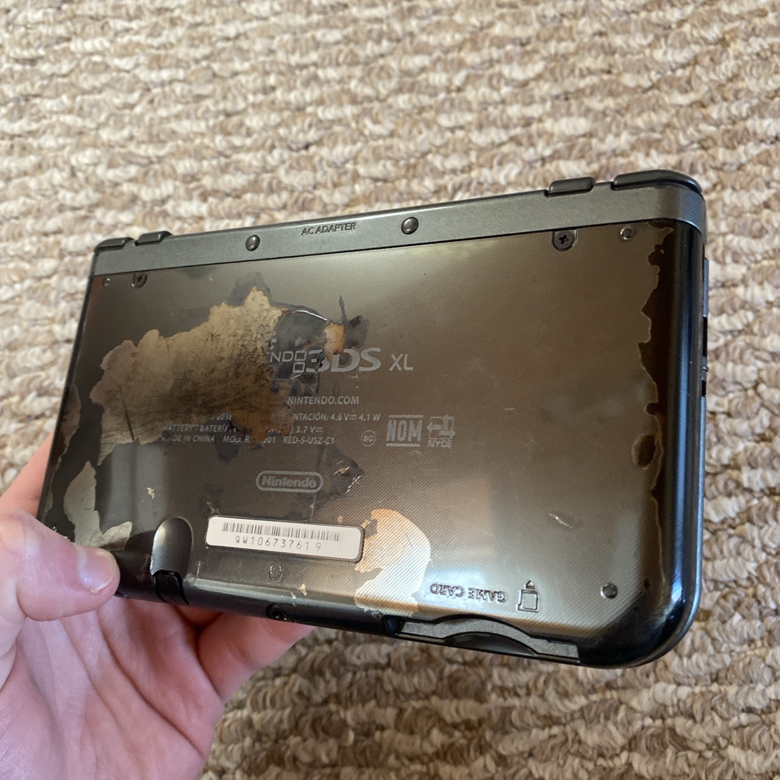 New Nintendo 3DS XL Metallic Black USA With Charger And Stylus Good Screens