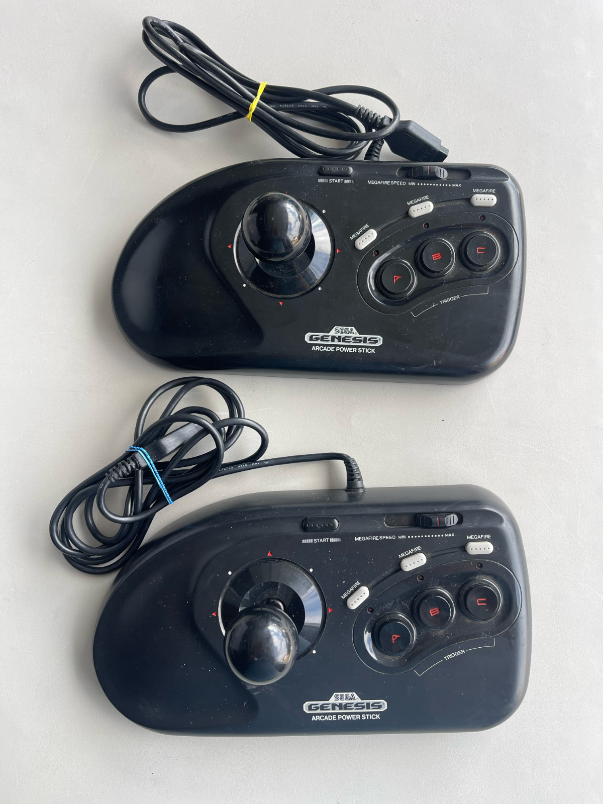 Sega Genesis Console Bundle 2 Power Sticks 9 Games 1 Controller Cables Tested