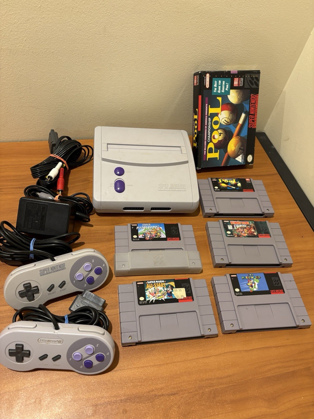 Nintendo SNES Super Nintendo Jr SNS-101 Console System Bundle 2 Controllers OEM