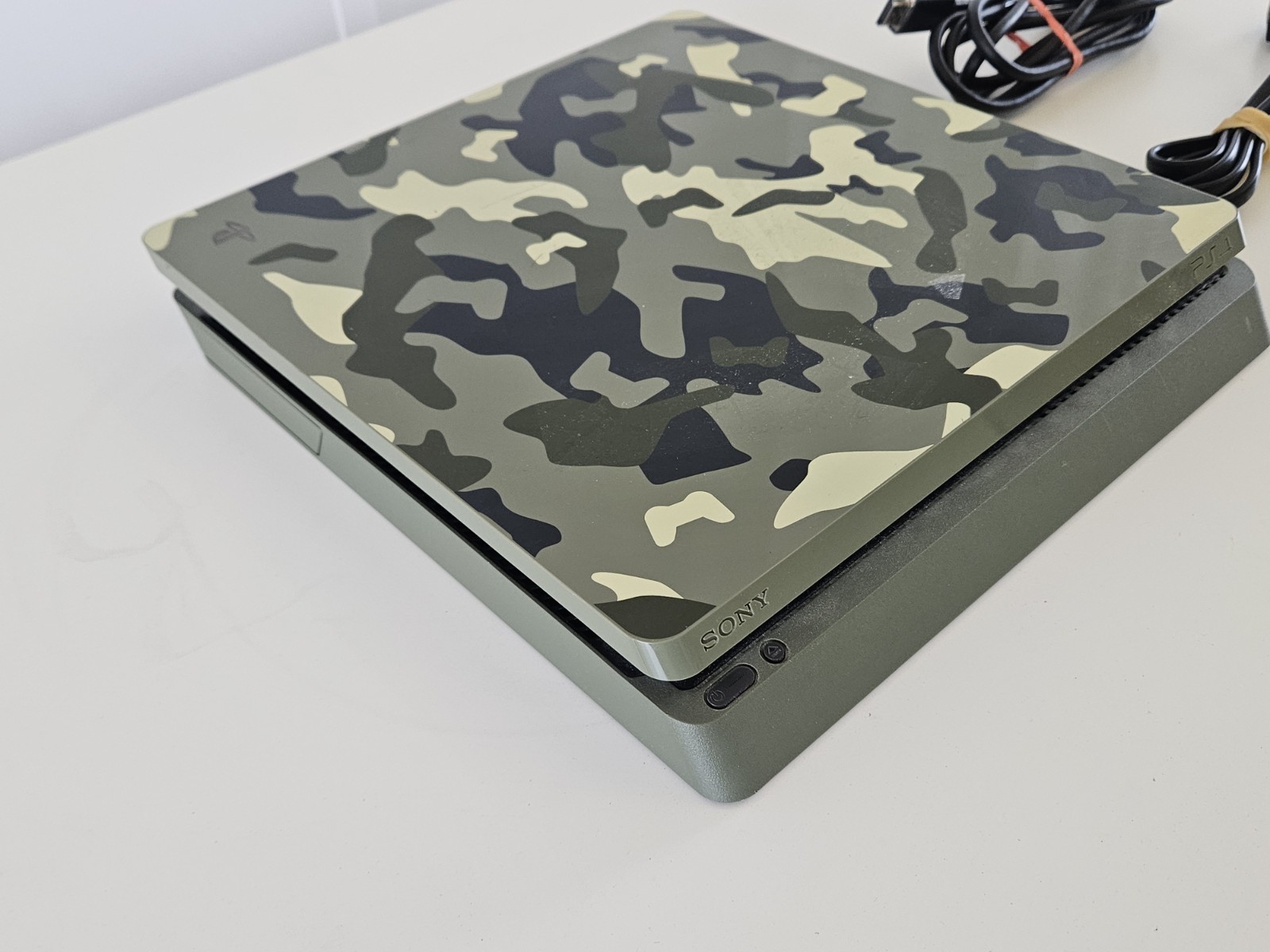 Sony PlayStation 4 Slim 1TB Console Green Camouflage 2115B + POWER CORD + HDMI