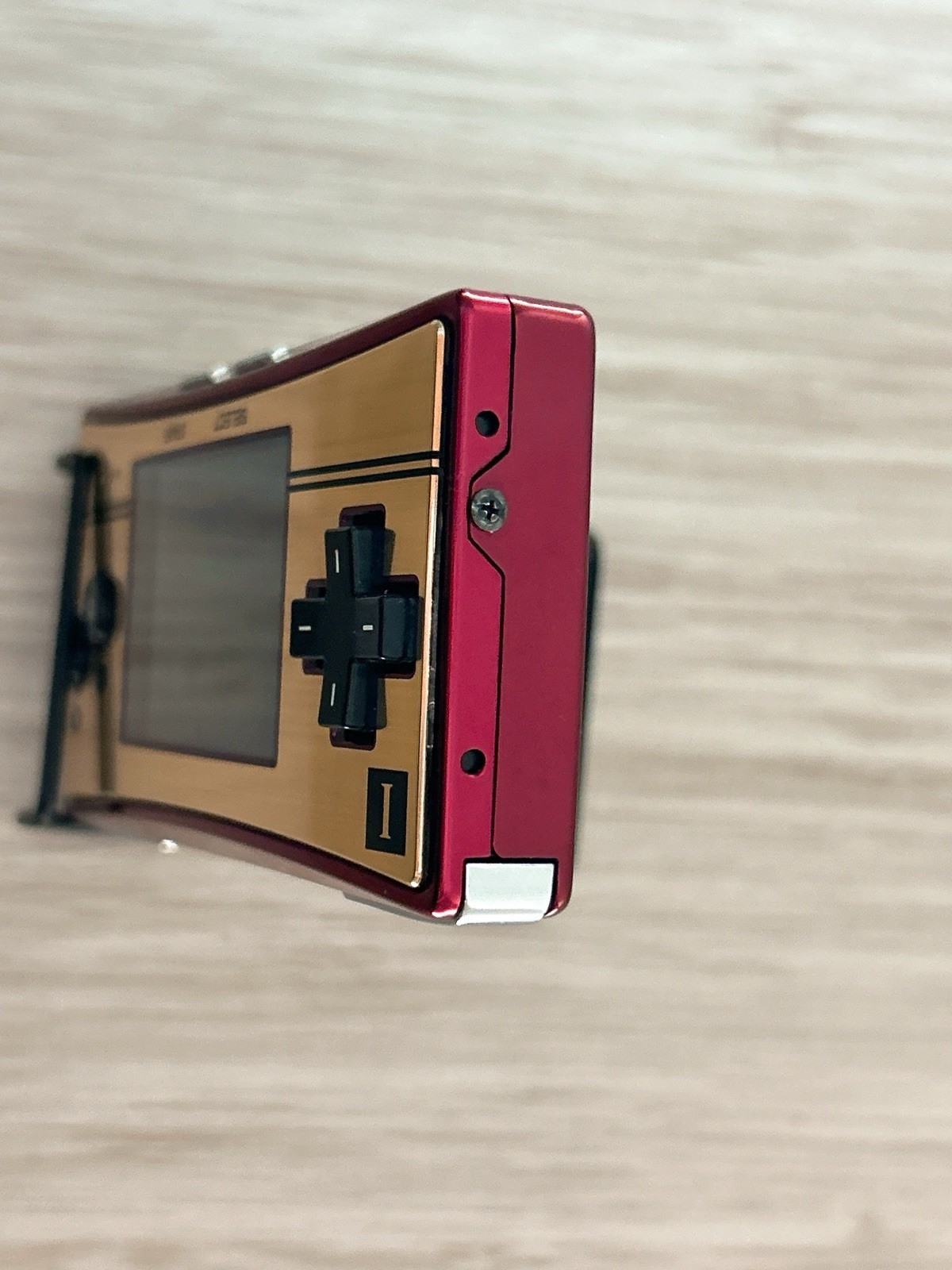 Nintendo GameBoy Micro 20th Anniversary Edition Famicom w/ Charger – Excellent