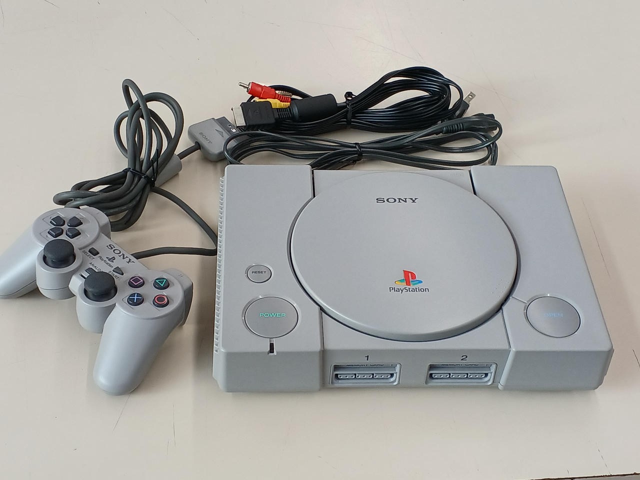 SONY SCPH-7000 PlayStation