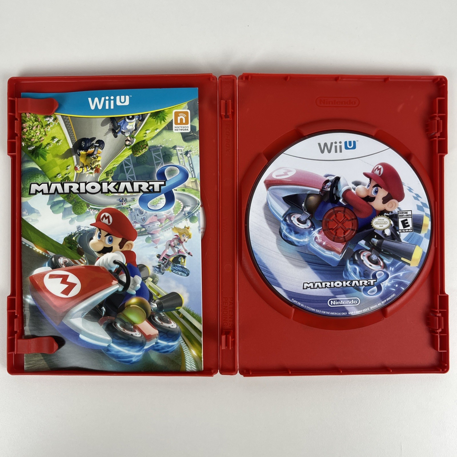 Nintendo Wii U Console Bundle NEW Guitar Hero Live + Mario Kart 8 w/ Manual