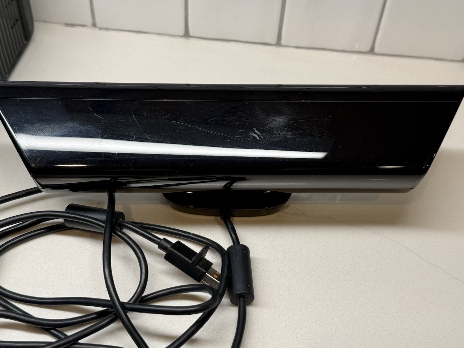 Xbox 360 S Console SLIM Model 1439 w/ Kinect, Controllers + Games Lot – READ DES