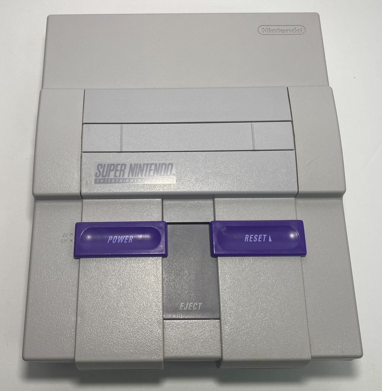 Super Nintendo SNES Console Bundle with 2 Controllers – Tested / Clean