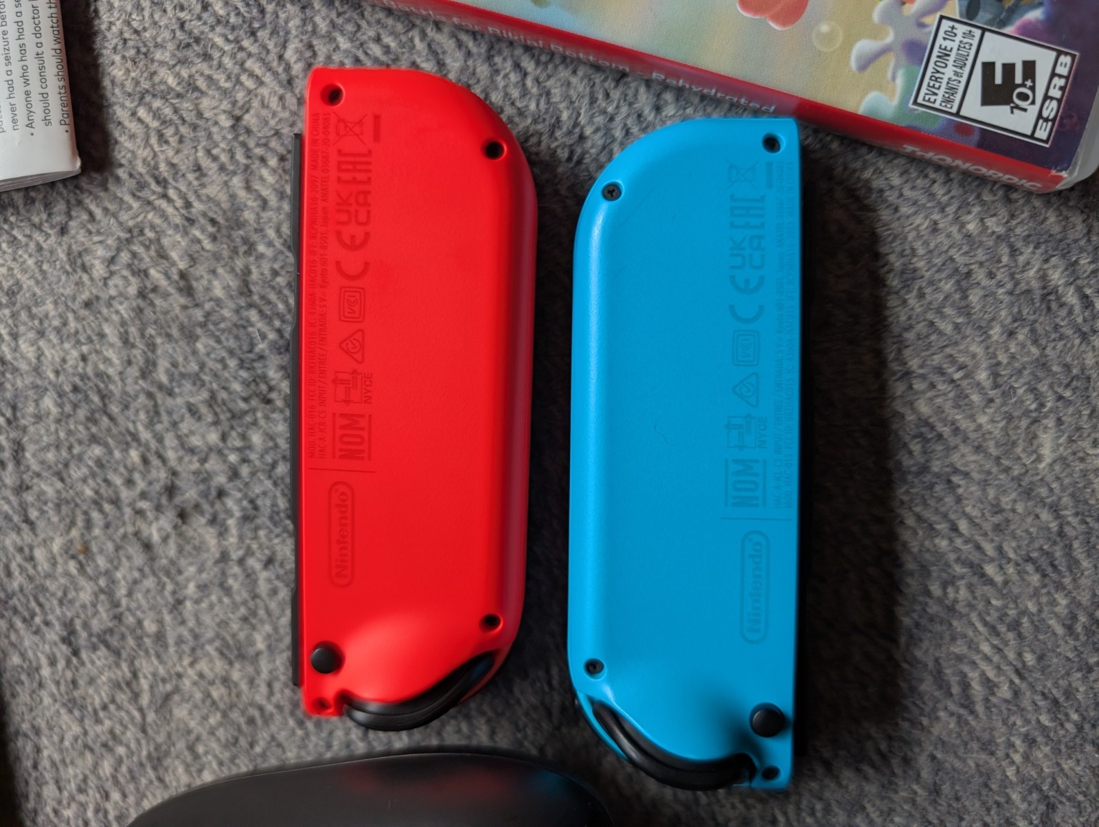 Nintendo Switch Mario Kart Deluxe Bundle! Almost Complete! Tested/Factory Reset!