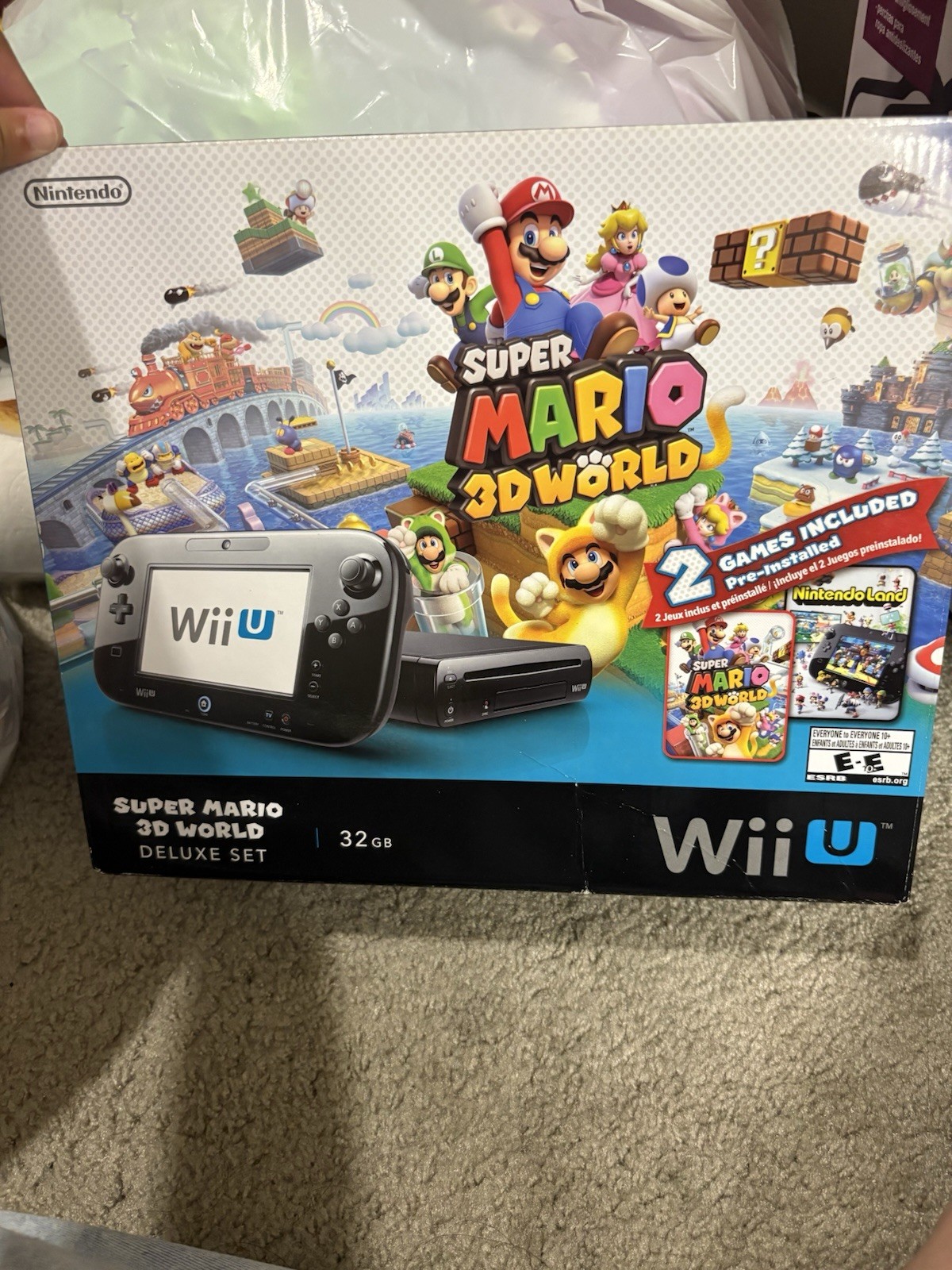 Wii U Deluxe 32GB Nintendo Wii U Gaming Console – White with Extra Controller