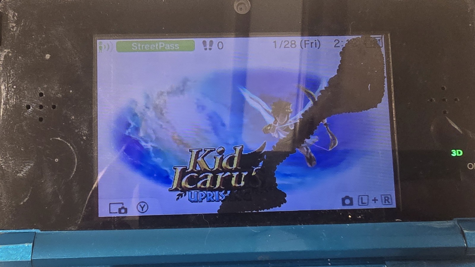 Nintendo 3DS Handheld Console System Aqua Blue – Broken LCD for Parts or Repair