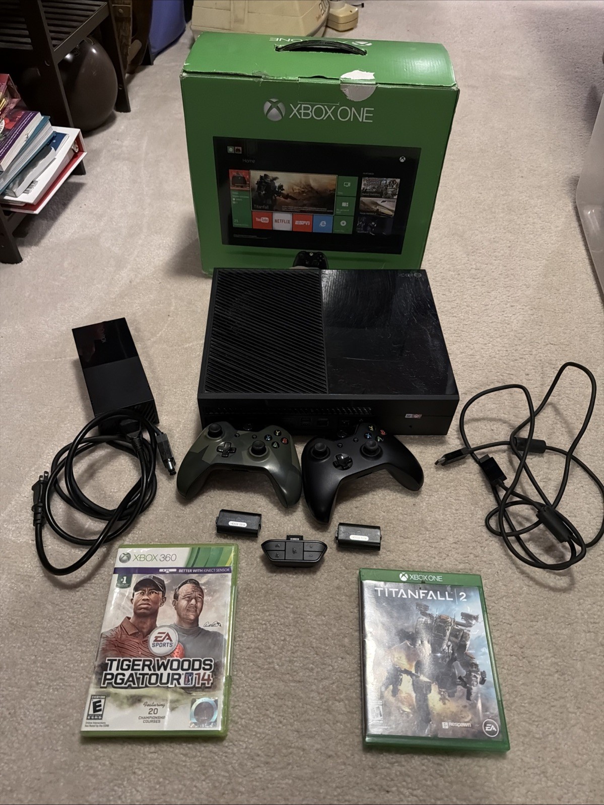 Microsoft Xbox One W/Games 500GB Black Console W/ Controller Cords Box Batteries