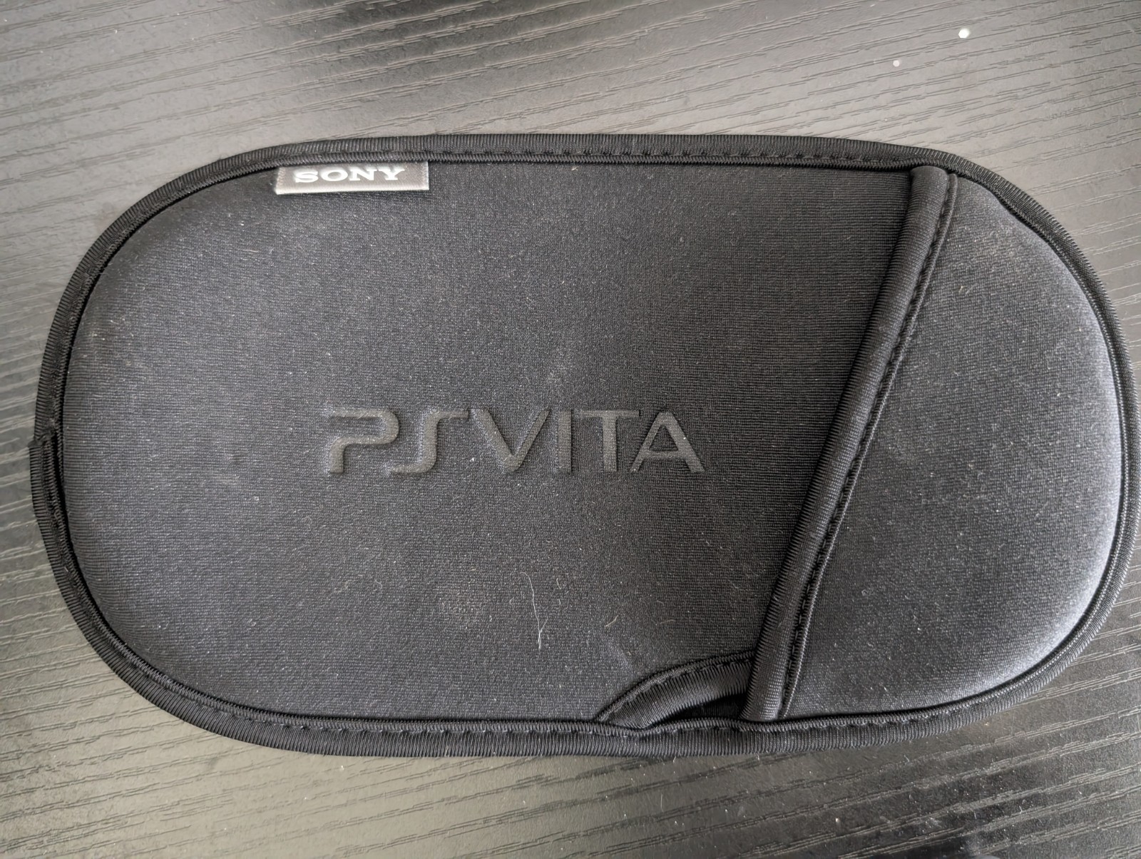 Sony PS Vita PCH-1101 Bundle