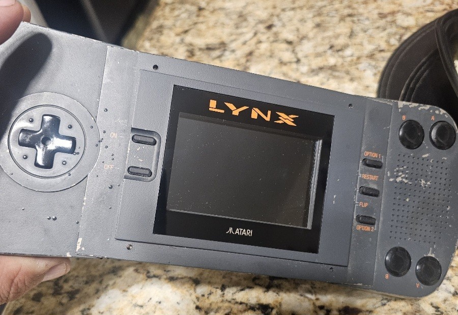 Atari Lynx ~ Model 1 ~ Handheld Console + Game used