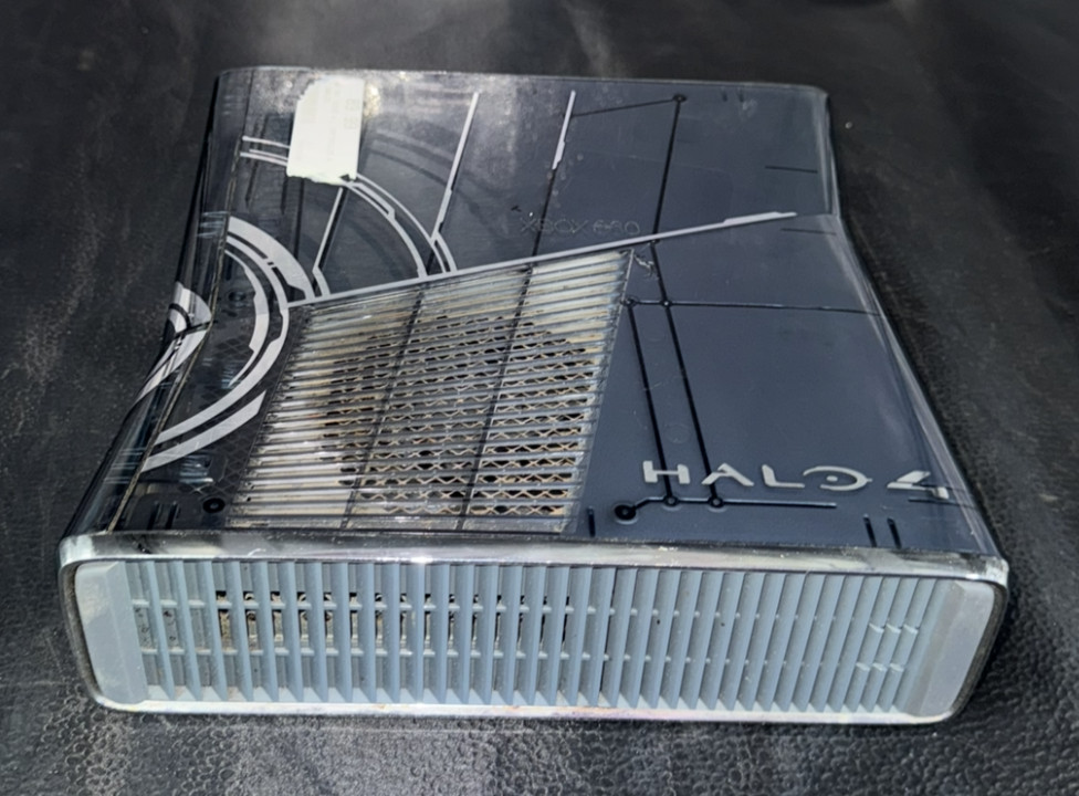 Microsoft Xbox 360 S Console Halo 4 Edition (PARTS/REPAIR)