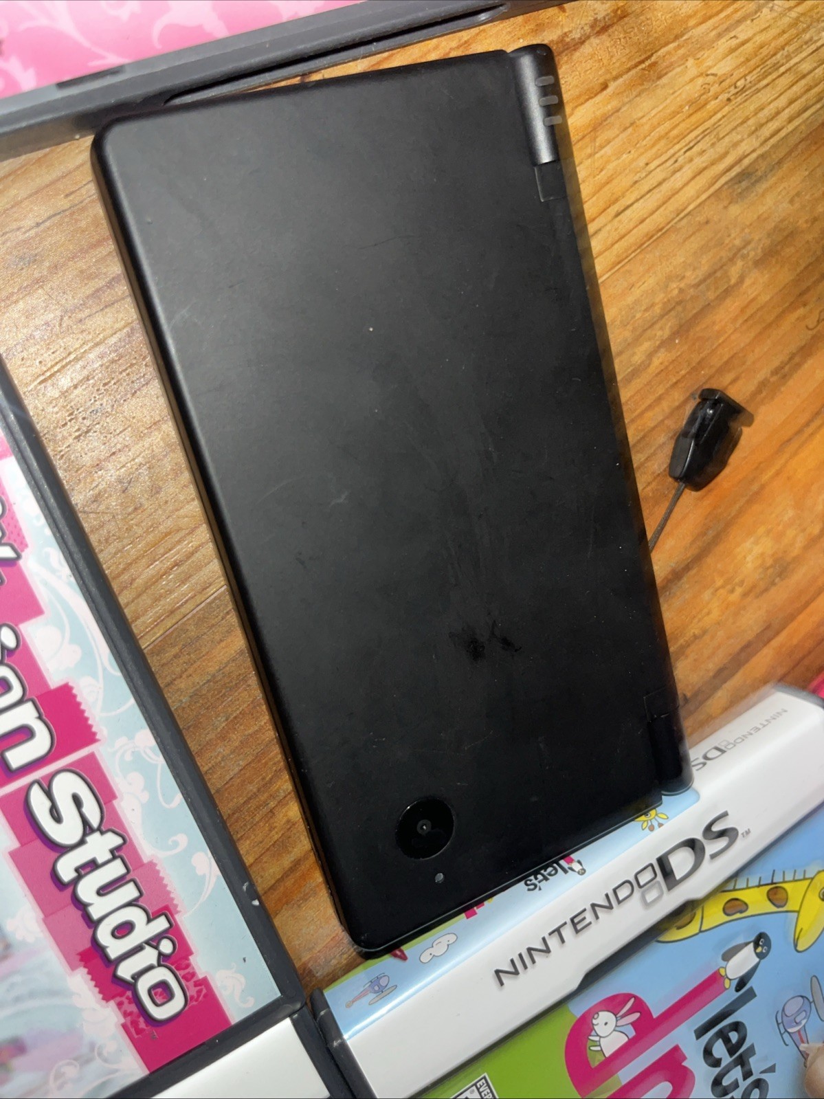 Nintendo DSi (TWL-001) 2008 Black Bundle w/ 5 Games & Carrying Case