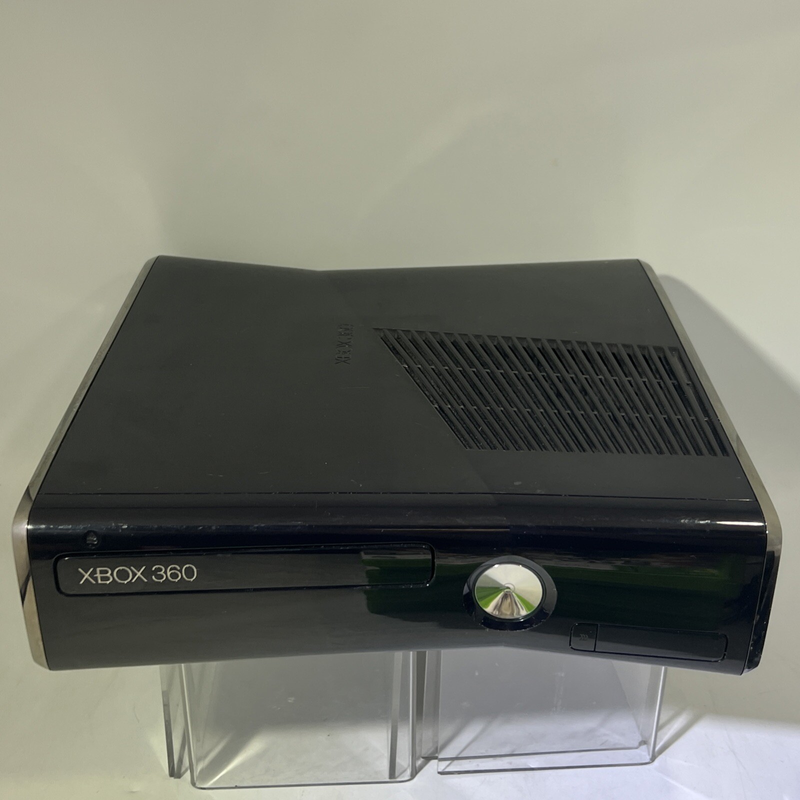 Xbox 360 S Slim 4GB Console Bundle Controller Lot Of 5 Games #ML32