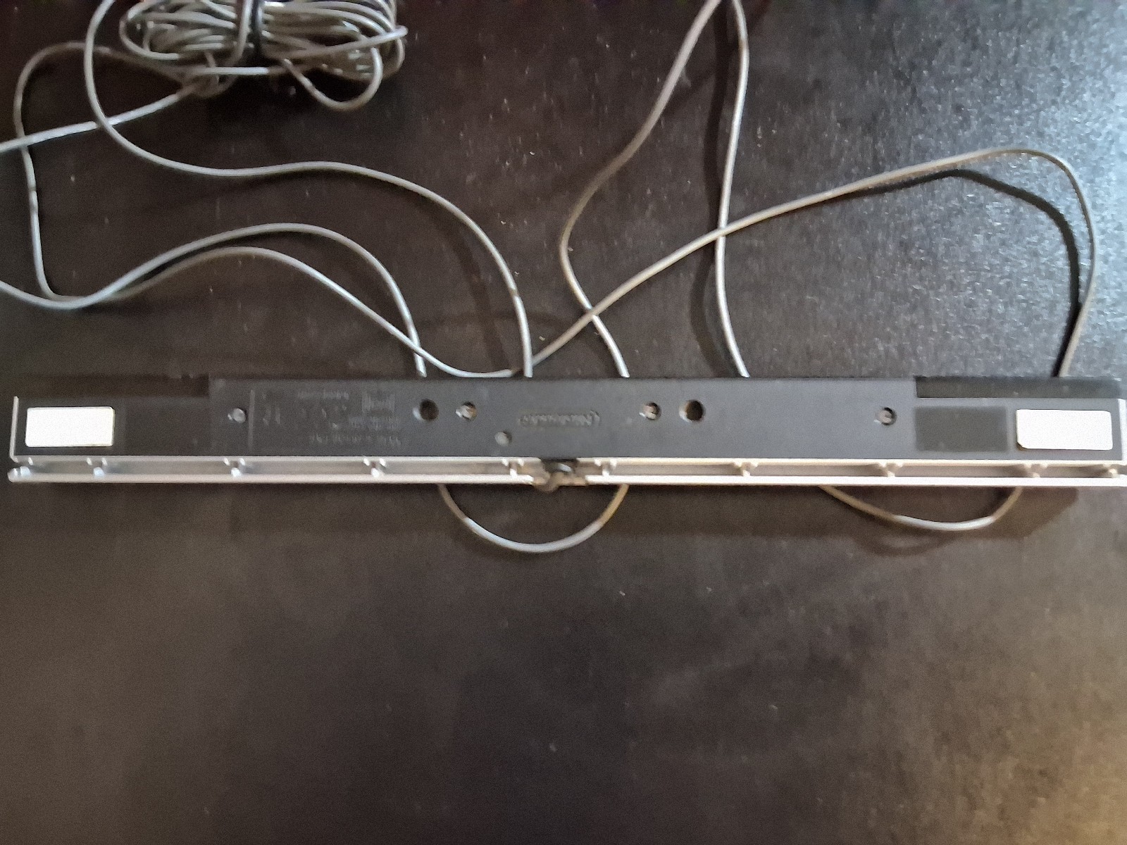Nintendo Wii Console – White Used. With AV cable, power, and sensor bar