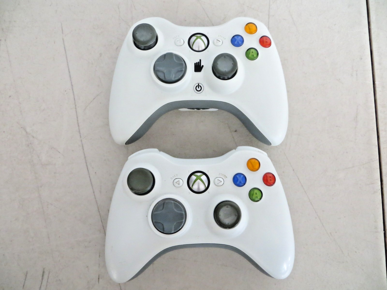 Microsoft XBox 360 Console Originsl Paired Controllers AV Cable NO POWER BRICK