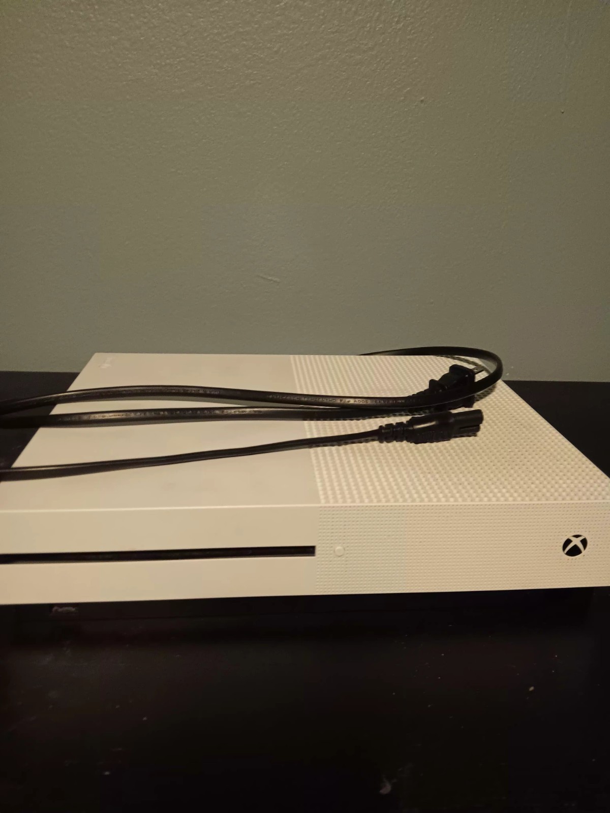Microsoft Xbox One S 500gb Console – White (Fully Tested). CONSOLE ONLY