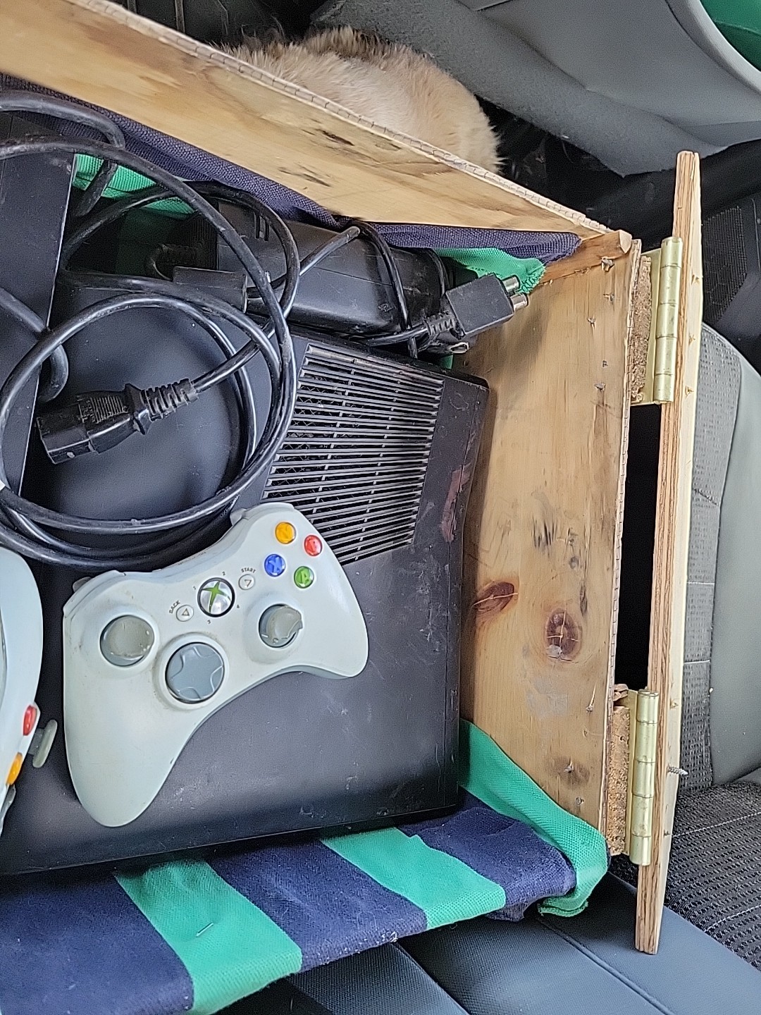 Xbox 360 with broken disk drive but still turns on 2 controllers with adapter