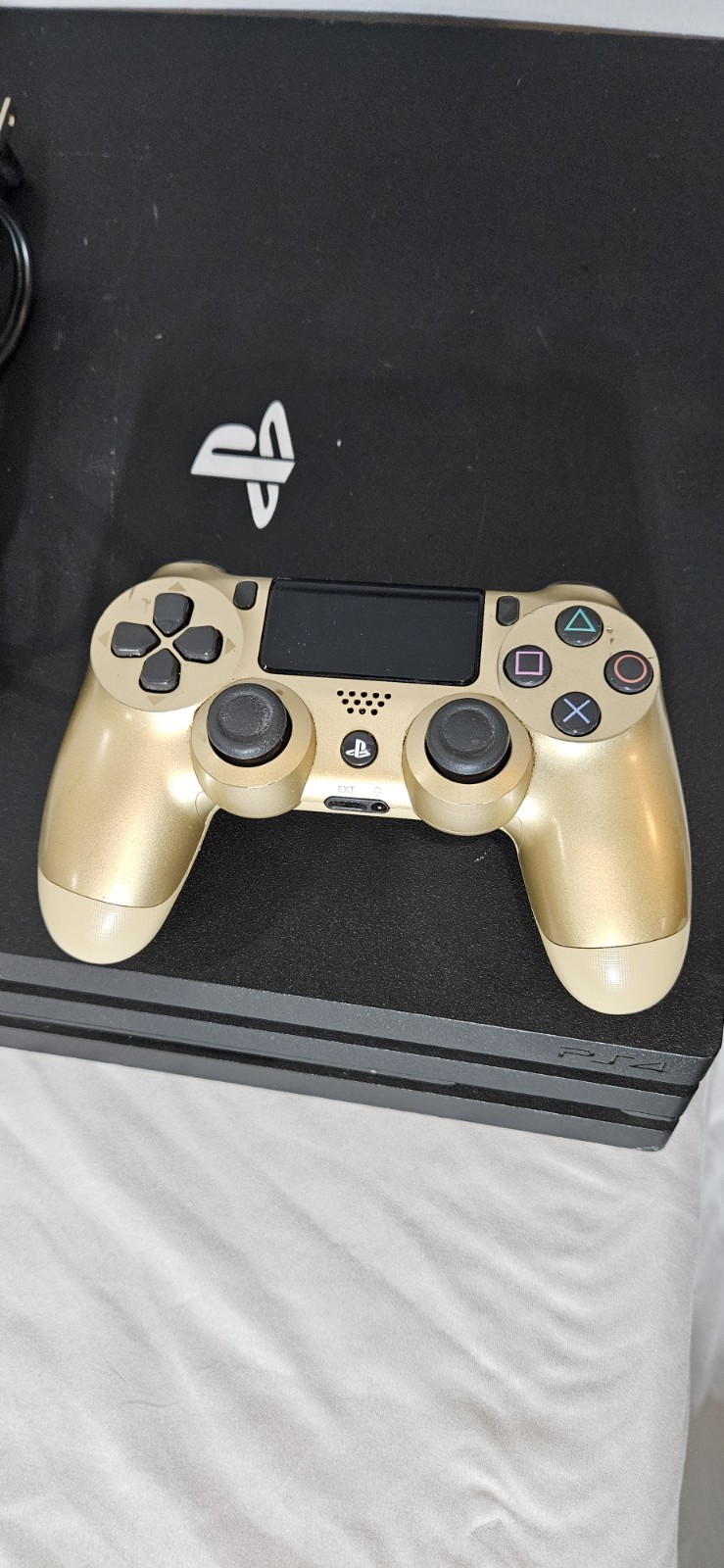 PlayStation 4 Pro Game Console CUH-7215B – Black W/Power Cord & Gold Controller