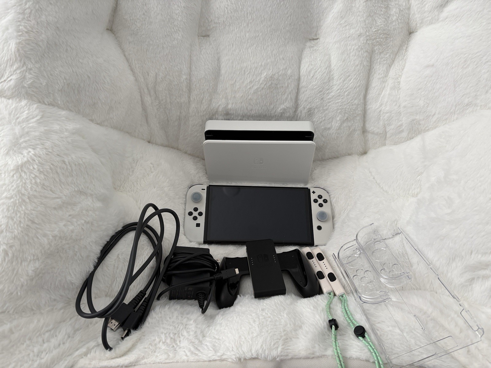 Nintendo Switch OLED Model HEG-001 Handheld Console – 64GB – White