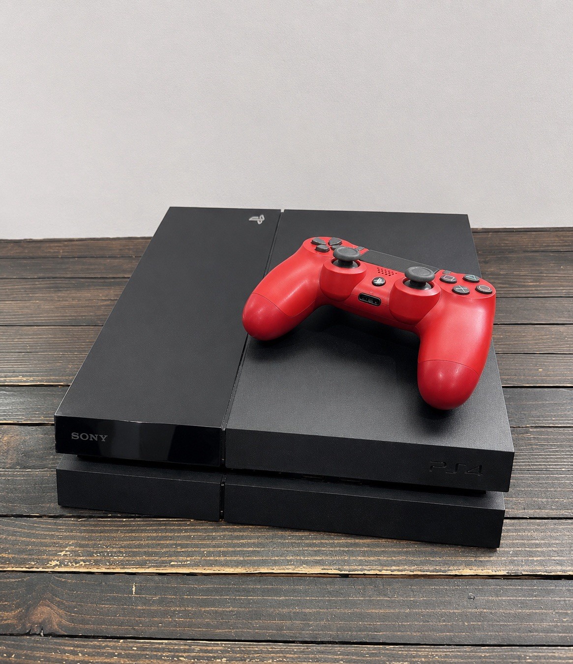 Sony PlayStation 4 500GB Gaming Console – Black w/ Controller