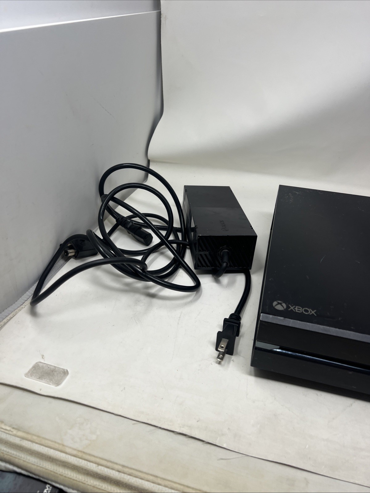 Microsoft Xbox One 500GB Console – Black (5C5-00025)