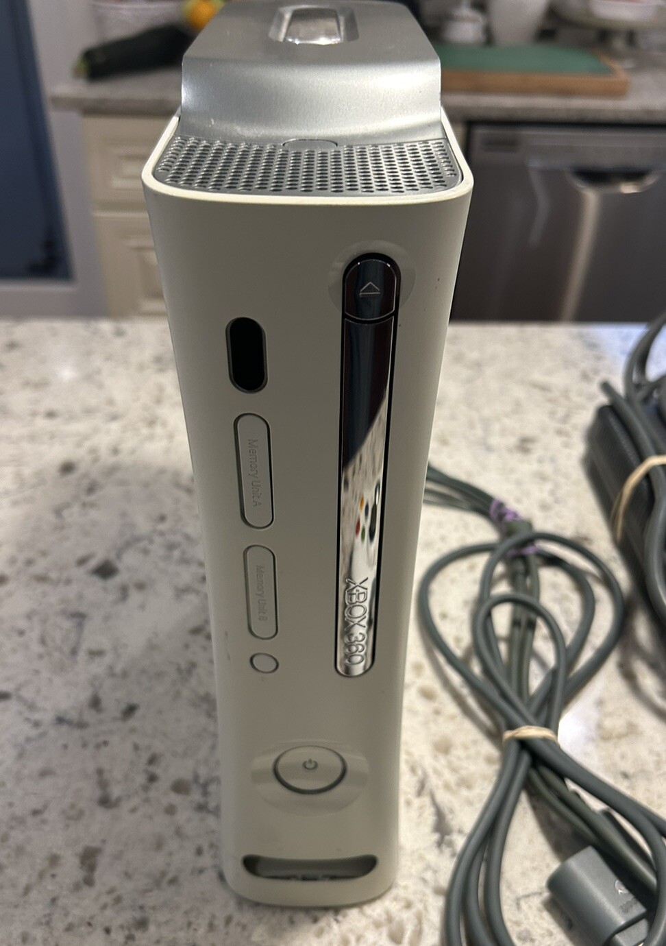 Microsoft Xbox 360 Pro System Bundle 60GB White Console Comes With 9 Games! WOW!