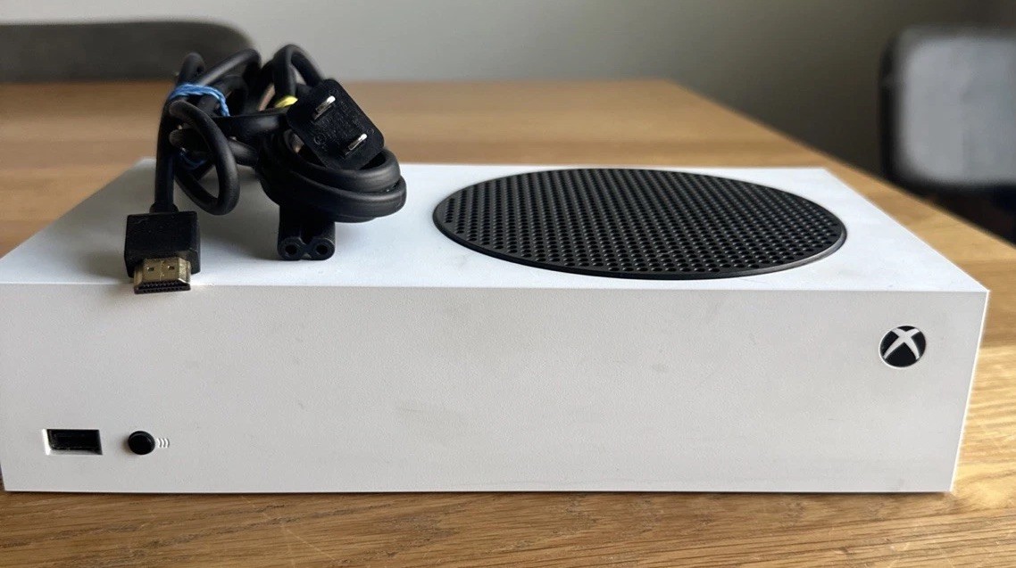 Microsoft Xbox Series S 512GB Console Gaming System Only White (NO CONTROLLER)